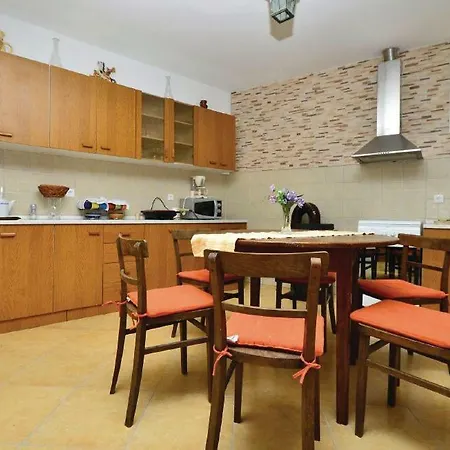 Vacation House Kontrada * Komaji