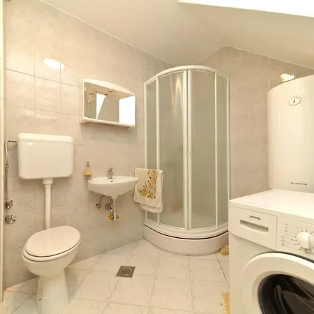 Vacation House Kontrada * Komaji