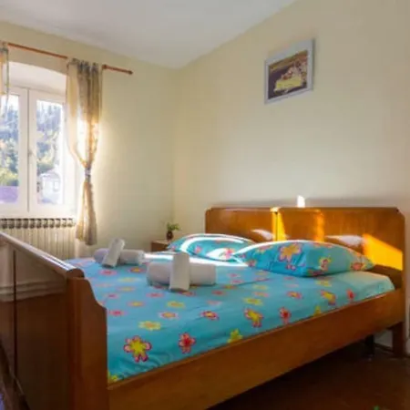 Vacation House Kontrada * Komaji