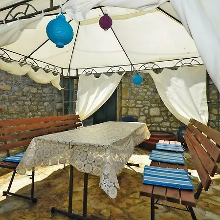 Vacation House Kontrada *