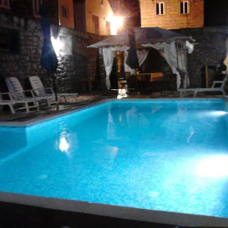 Casa vacanze Vacation House Kontrada Komaji
